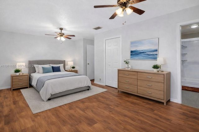 7345 NW 75th St, Tamarac, FL 33321