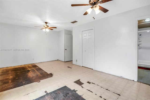 7345 NW 75th St, Tamarac, FL 33321