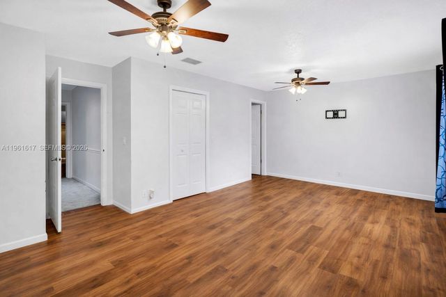 7345 NW 75th St, Tamarac, FL 33321