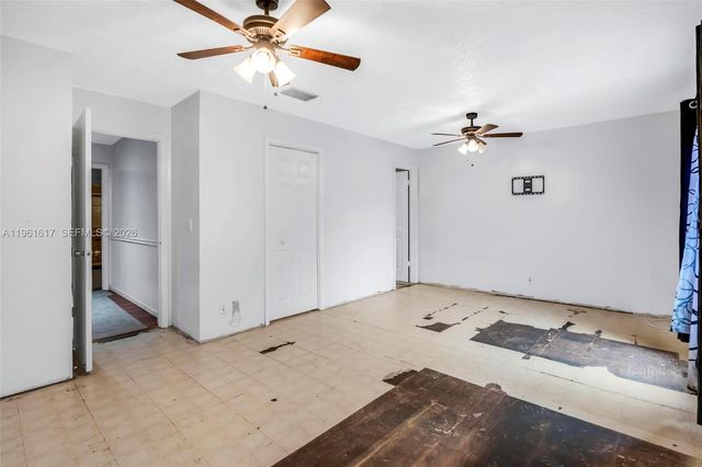 7345 NW 75th St, Tamarac, FL 33321