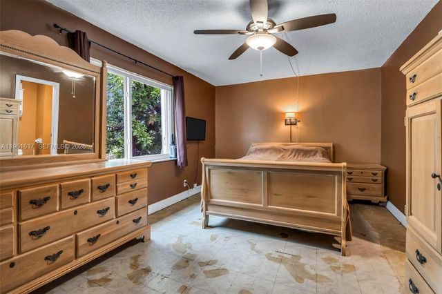 7345 NW 75th St, Tamarac, FL 33321