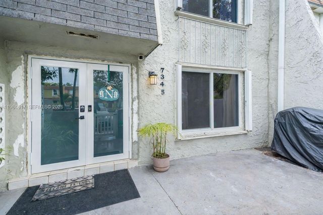 7345 NW 75th St, Tamarac, FL 33321