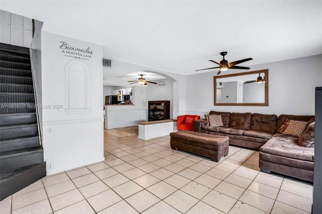 7345 NW 75th St, Tamarac, FL 33321