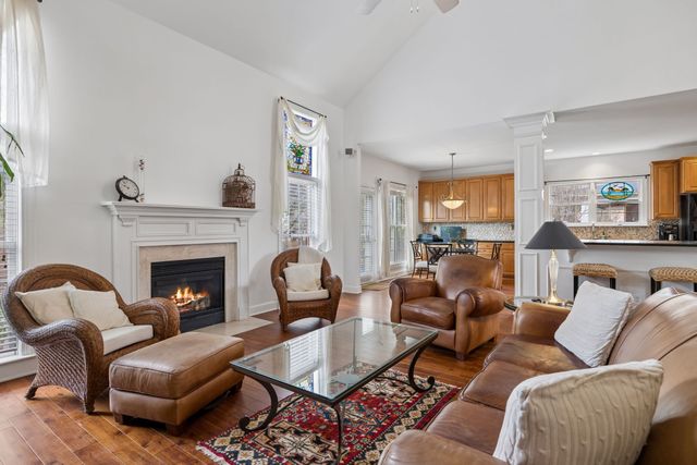 317 Dundee Dr, Franklin, TN 37064