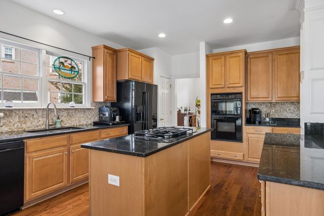 317 Dundee Dr, Franklin, TN 37064