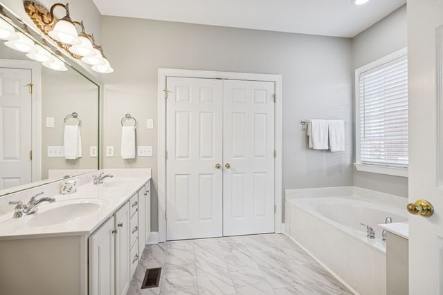 317 Dundee Dr, Franklin, TN 37064