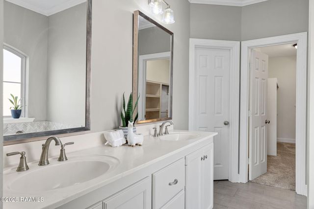 210 Wind Haven Lane, Lafayette, LA 70506