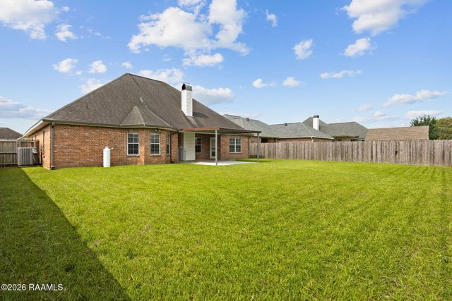 210 Wind Haven Lane, Lafayette, LA 70506