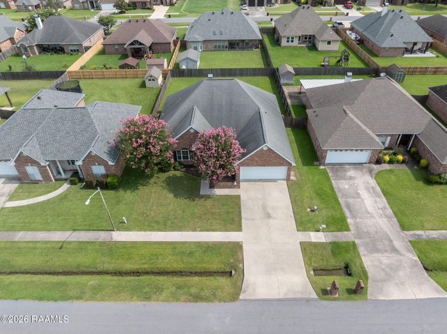 210 Wind Haven Lane, Lafayette, LA 70506