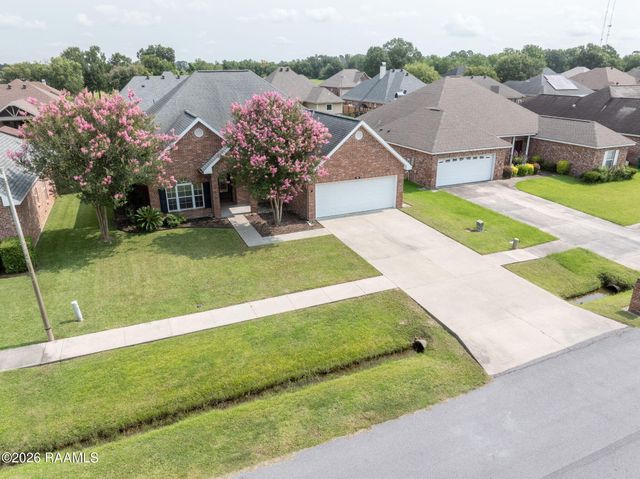 210 Wind Haven Lane, Lafayette, LA 70506