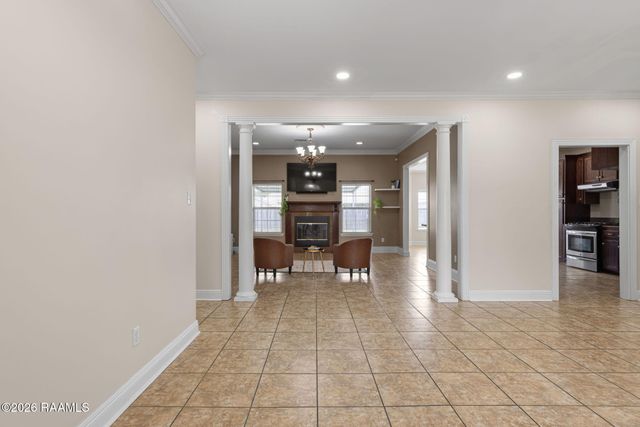 210 Wind Haven Lane, Lafayette, LA 70506