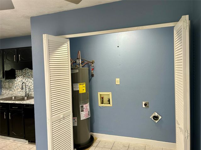 3816 Seven Gables Street, Fort Worth, TX 76133