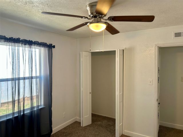 3816 Seven Gables Street, Fort Worth, TX 76133