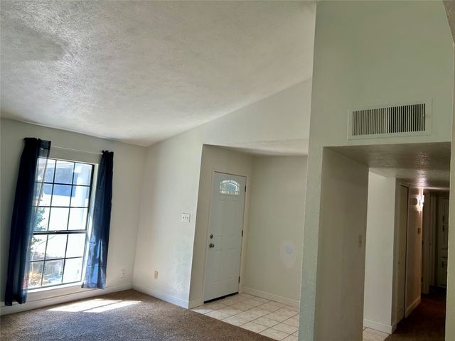 3816 Seven Gables Street, Fort Worth, TX 76133