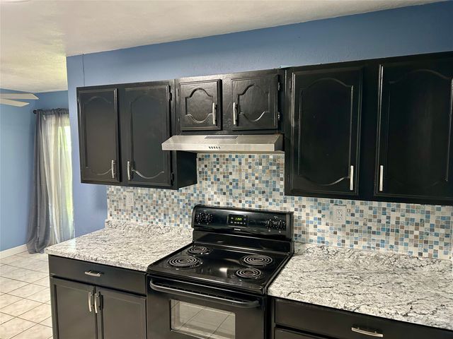 3816 Seven Gables Street, Fort Worth, TX 76133