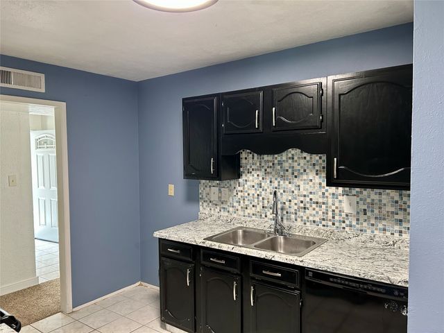 3816 Seven Gables Street, Fort Worth, TX 76133