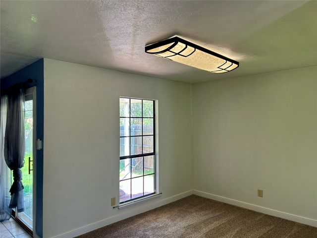 3816 Seven Gables Street, Fort Worth, TX 76133