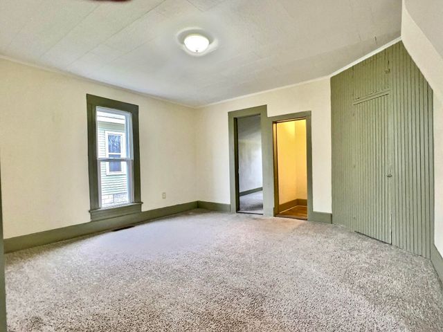 906 E Cale Street, Monett, MO 65708