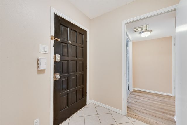 520 E Avenue J C, Grand Prairie, TX 75050