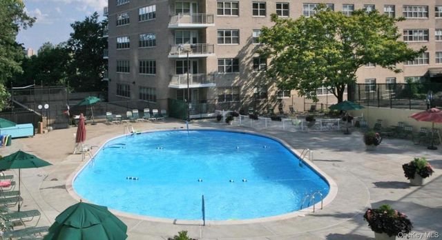 555 Kappock Avenue 21K, Bronx, NY 10463