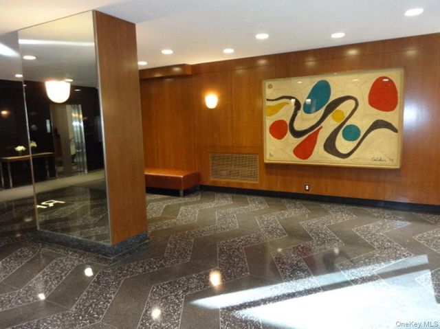 555 Kappock Avenue 21K, Bronx, NY 10463