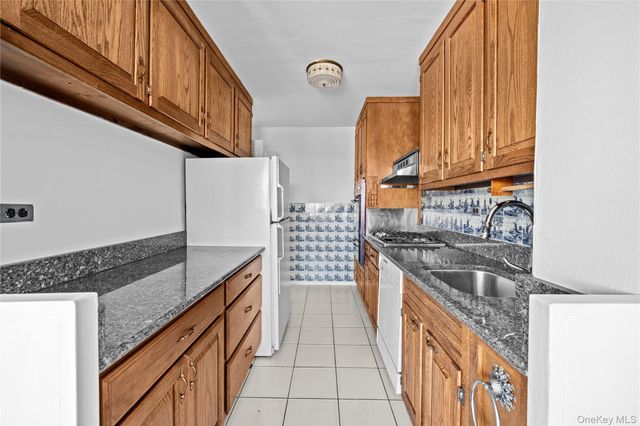 555 Kappock Avenue 21K, Bronx, NY 10463