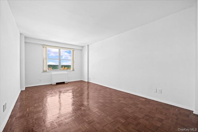 555 Kappock Avenue 21K, Bronx, NY 10463