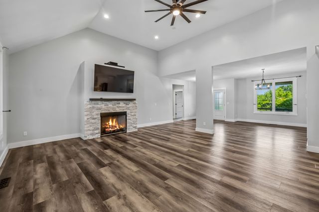 1001 Lock 4 Rd, Gallatin, TN 37066