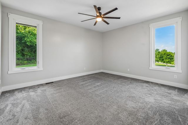 1001 Lock 4 Rd, Gallatin, TN 37066