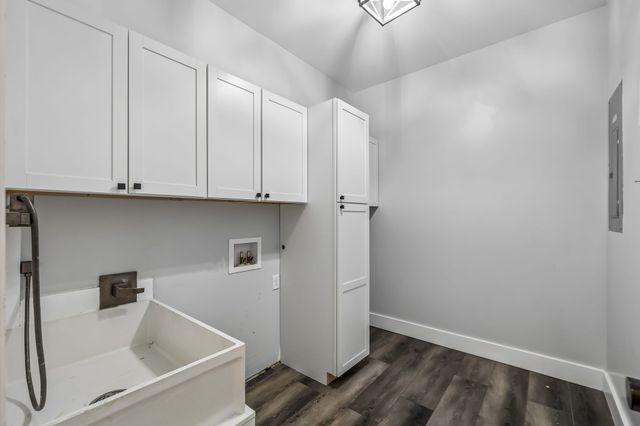 1001 Lock 4 Rd, Gallatin, TN 37066