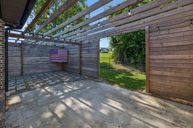 1001 Lock 4 Rd, Gallatin, TN 37066