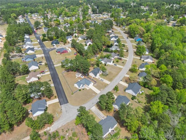 122 Jefferson Drive, Raeford, NC 28376