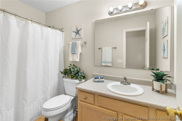 122 Jefferson Drive, Raeford, NC 28376