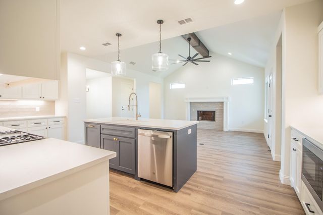 6901 13th Street, Lubbock, TX 79416