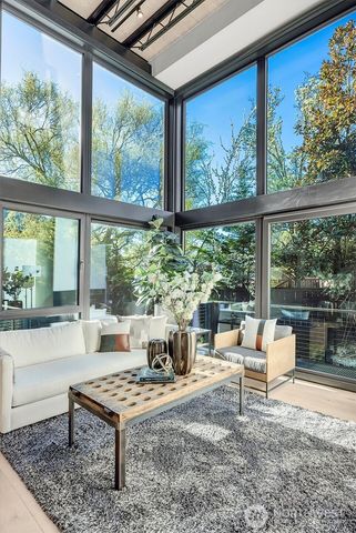 305 Lee Street, Seattle, WA 98109