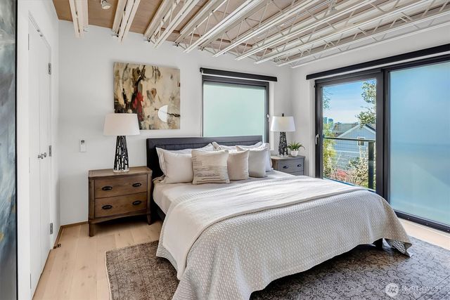 305 Lee Street, Seattle, WA 98109