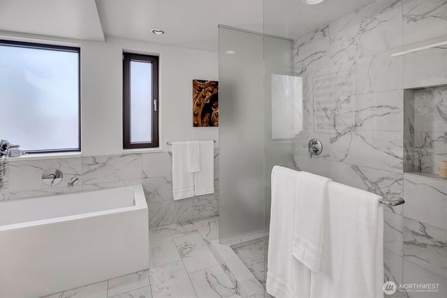 305 Lee Street, Seattle, WA 98109