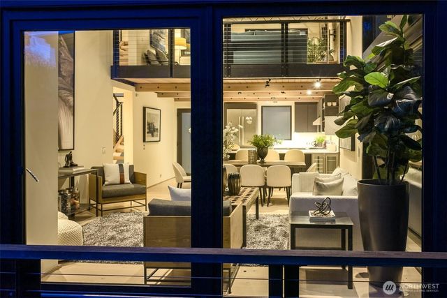 305 Lee Street, Seattle, WA 98109