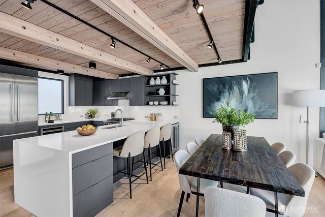 305 Lee Street, Seattle, WA 98109