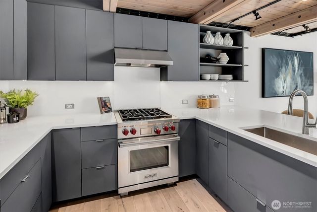 305 Lee Street, Seattle, WA 98109