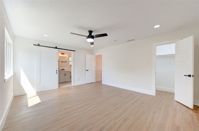 10070 Woodland Village DR, Austin, TX 78750