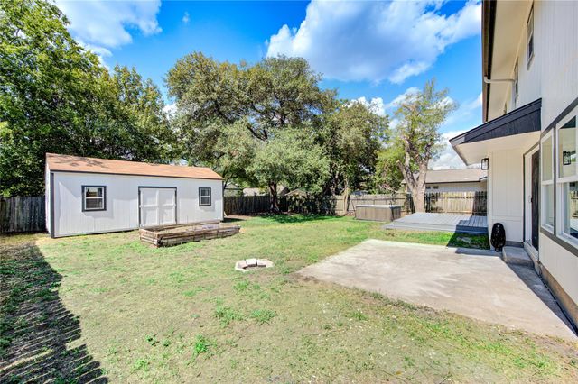 10070 Woodland Village DR, Austin, TX 78750