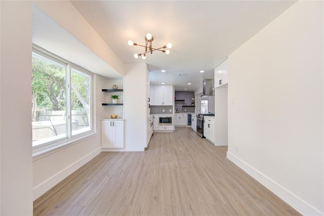 10070 Woodland Village DR, Austin, TX 78750