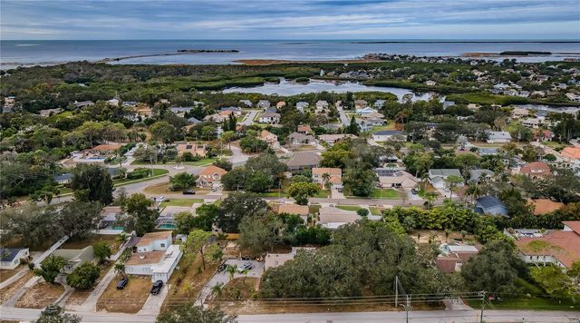 1112 N FLORIDA AVENUE, Tarpon Springs, FL 34688