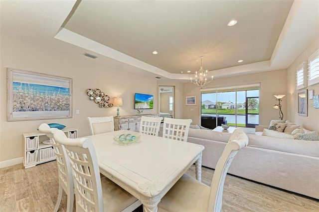 2942 TRUSTEE AVENUE, Sarasota, FL 34243