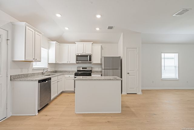 11813 Luckey Villa, San Antonio, TX 78252
