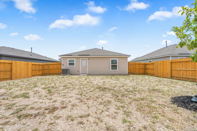 11813 Luckey Villa, San Antonio, TX 78252