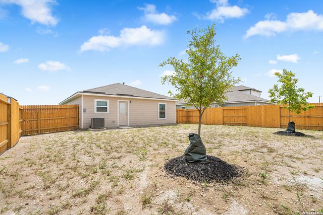 11813 Luckey Villa, San Antonio, TX 78252
