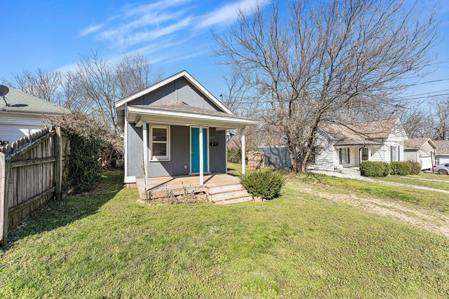2105 N Elizabeth Avenue, Springfield, MO 65803