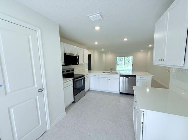 32 KALAMAZOO TRAIL, Palm Coast, FL 32164